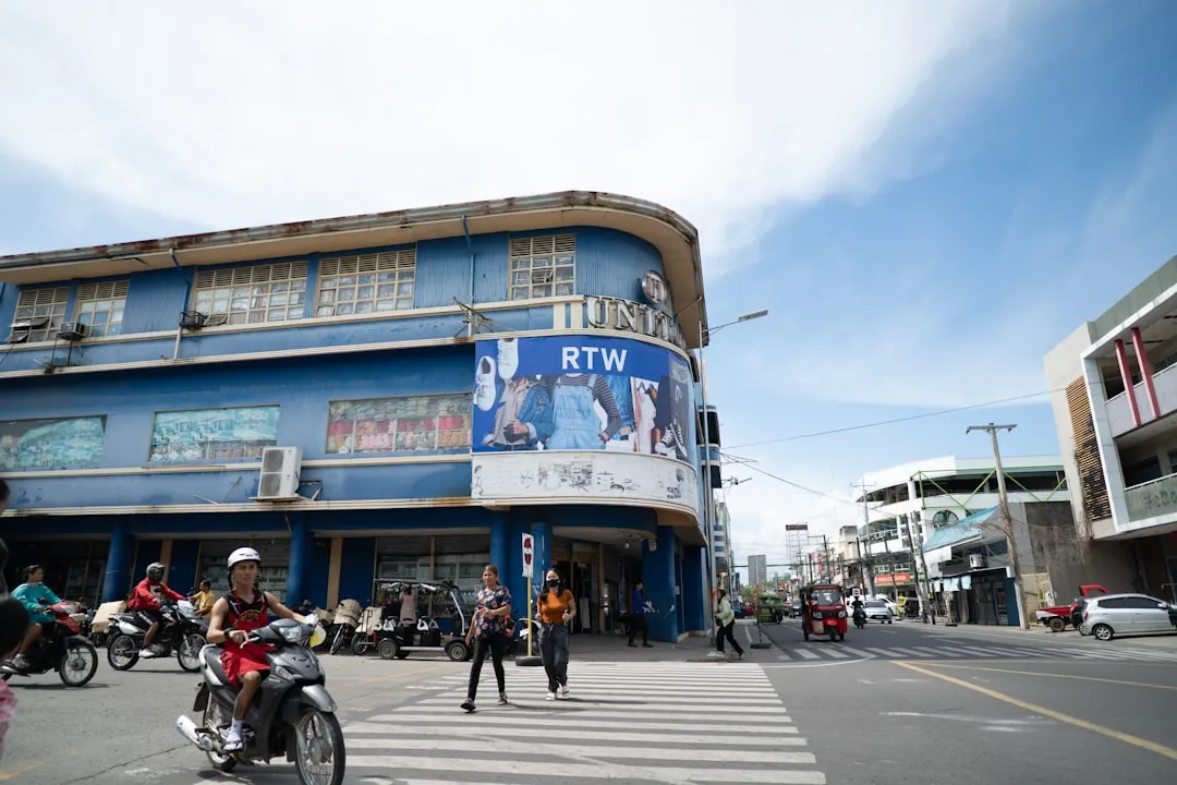 预制叠合板与现浇板性能对比及工程选型建议